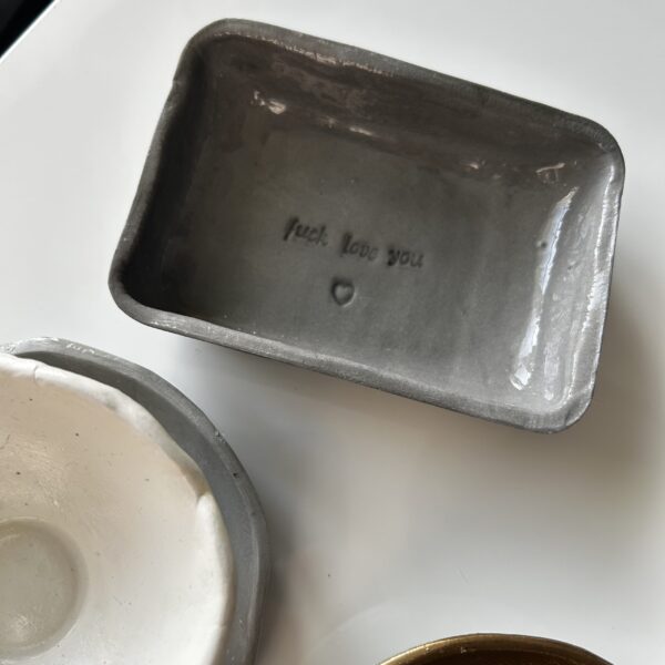 VIDE-POCHE - F*** LOVE YOU - FAIT MAIN - GRIS