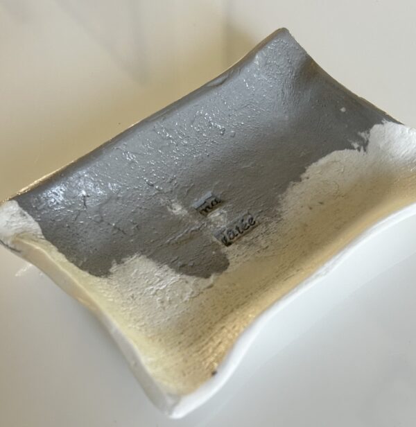 PLATEAU - MA GÂTÉE - FAIT MAIN - GRIS ET BLANC – Image 2