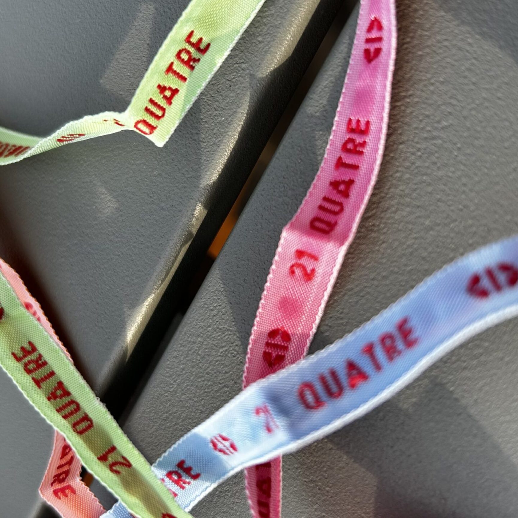 Ensemble d'étiquette en tissus de la marque 21quatre